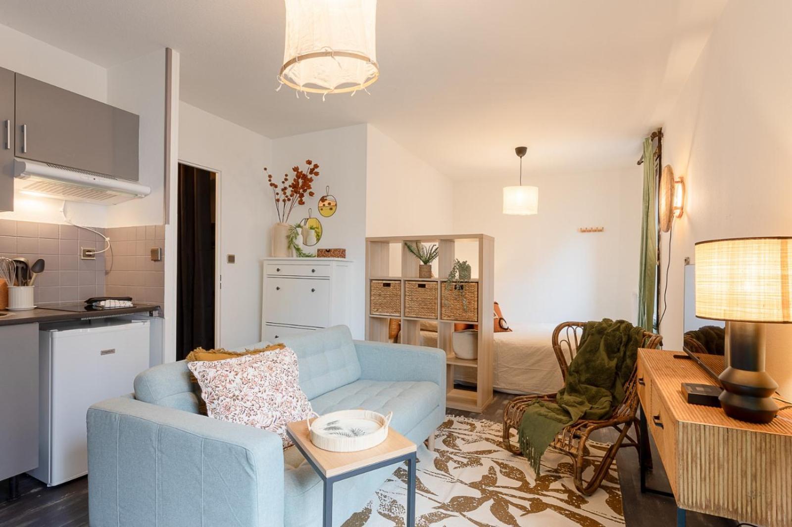 Le Baudis - Grand Avec Coin Nuit Et Parking Apartment *